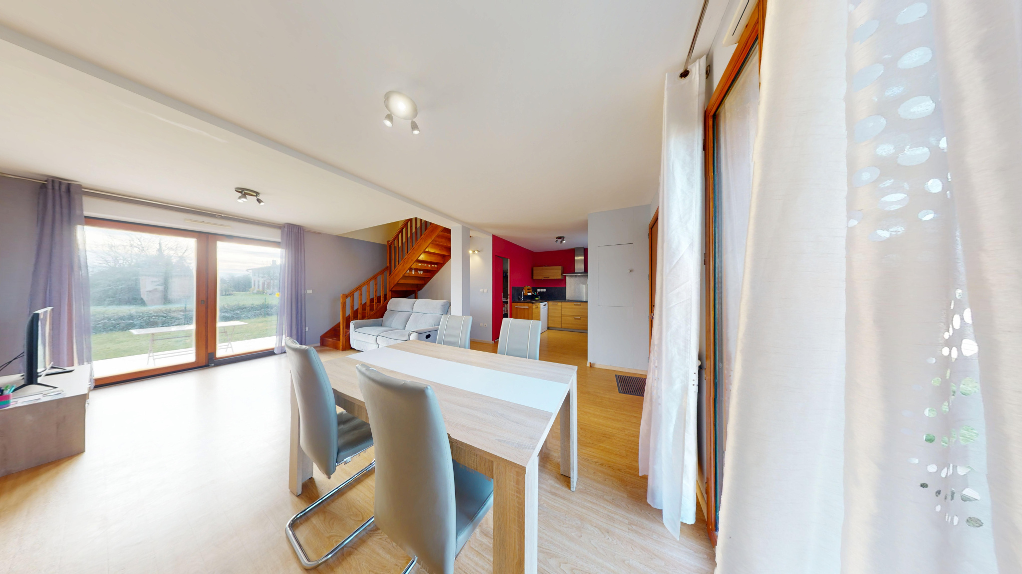 Agence immobilière de ELLES IMMOBILIER