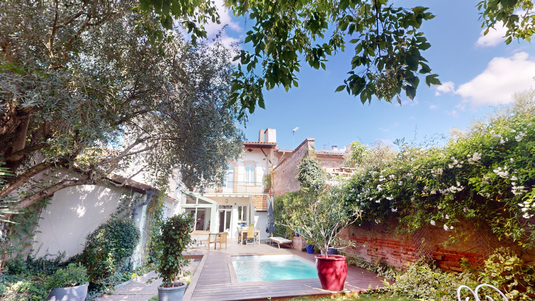 Agence immobilière de ELLES IMMOBILIER